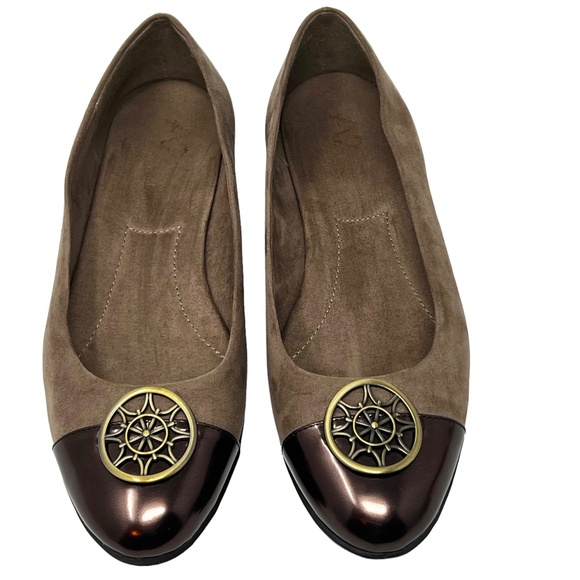 A2 by Aerosoles women's Trend Book taupe combination slip on ballet flats sz 7.5 - Picture 2 of 11